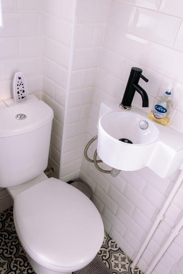 Nice 4 Bedroom Apartment Near City Centre 2-Min Walk To Metro !! Business & Family Friendly!! London Ngoại thất bức ảnh